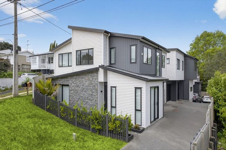 Photo of property in 57b Hogans Road, Glenfield, Auckland, 0629