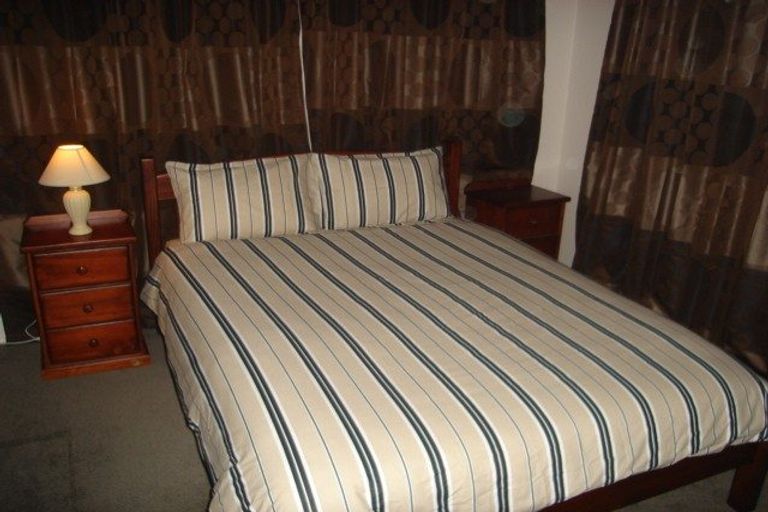 Photo of property in 20 Harrington Road, Henderson, Auckland, 0610