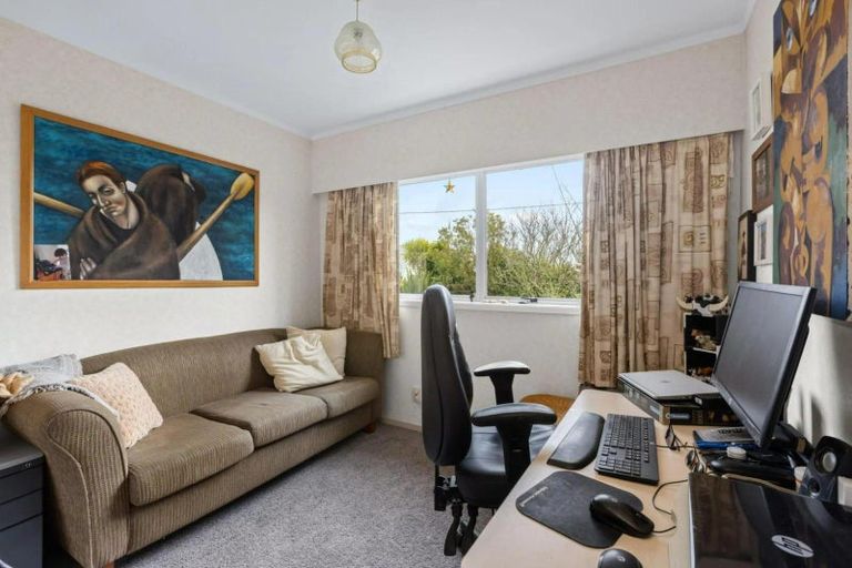 Photo of property in 1068 Whangaparaoa Road, Tindalls Beach, Whangaparaoa, 0930
