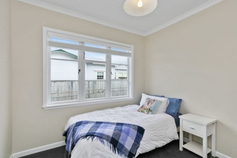 Photo of property in 30 Dr Taylor Terrace, Johnsonville, Wellington, 6037