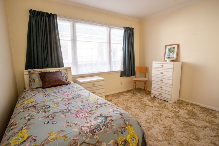 Photo of property in 22 Richmond Road, Carterton, 5713