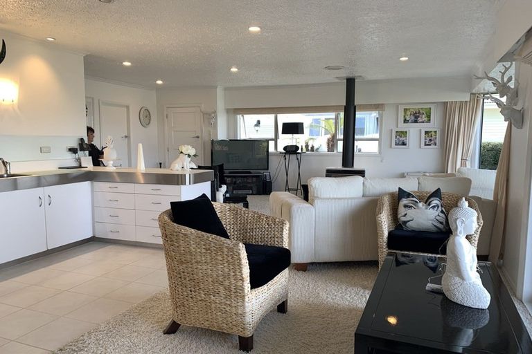 Photo of property in 165 Hall Street, Hokitika, 7810