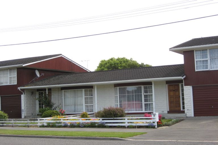 Photo of property in 37 Allard Street, Edgeware, Christchurch, 8013