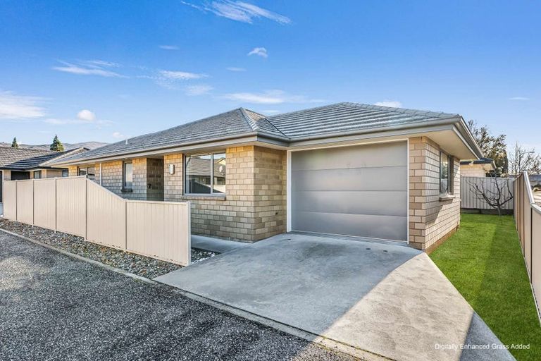 Photo of property in 8a Mead Avenue, Cromwell, 9310