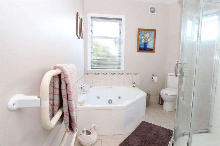 Photo of property in 68 Madras Street, Khandallah, Wellington, 6035