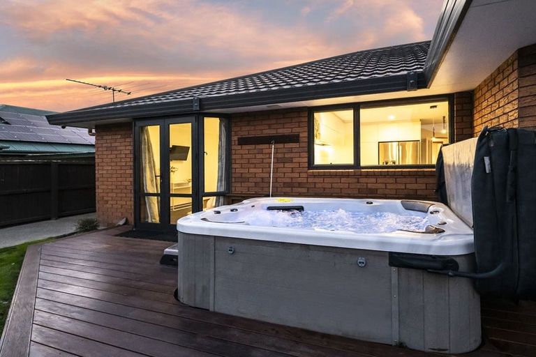 Photo of property in 335 Wigram Road, Halswell, Christchurch, 8025