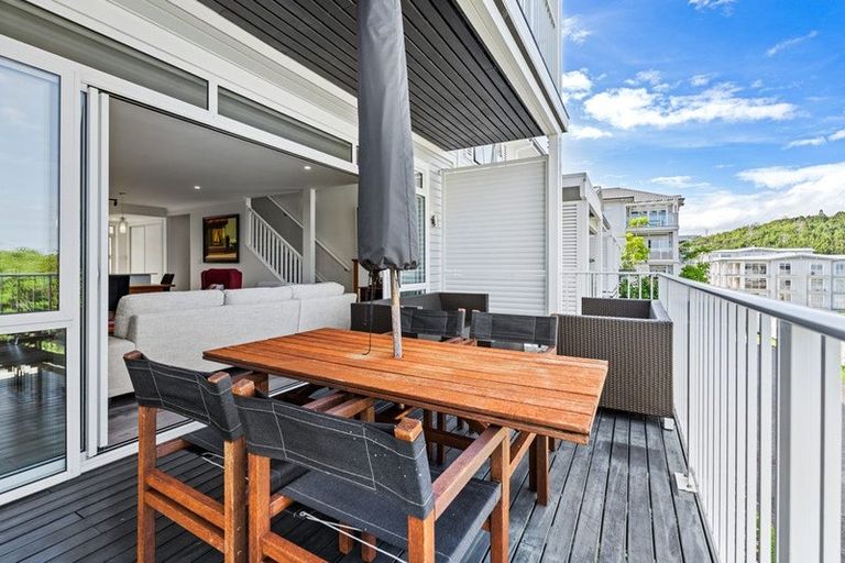 Photo of property in 60 Landmark Terrace, Orewa, 0931