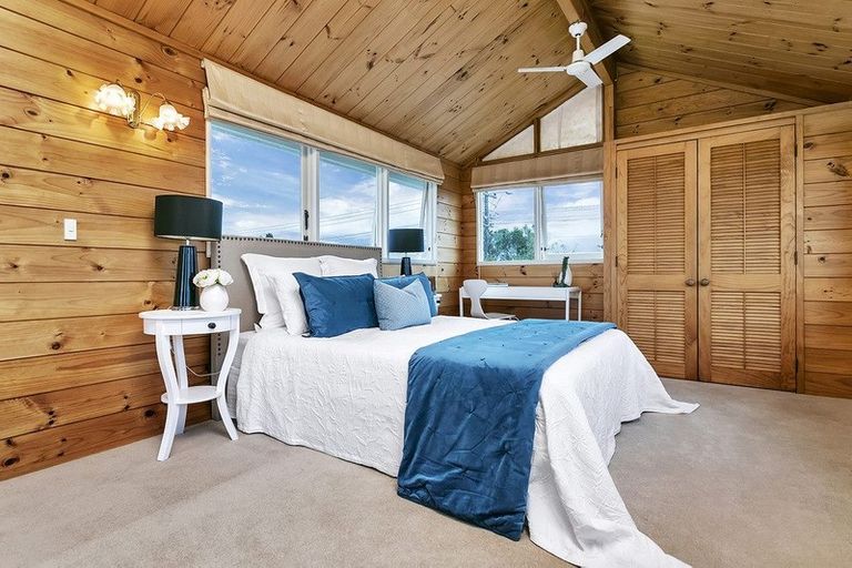 Photo of property in 1/217 Eskdale Road, Birkenhead, Auckland, 0626