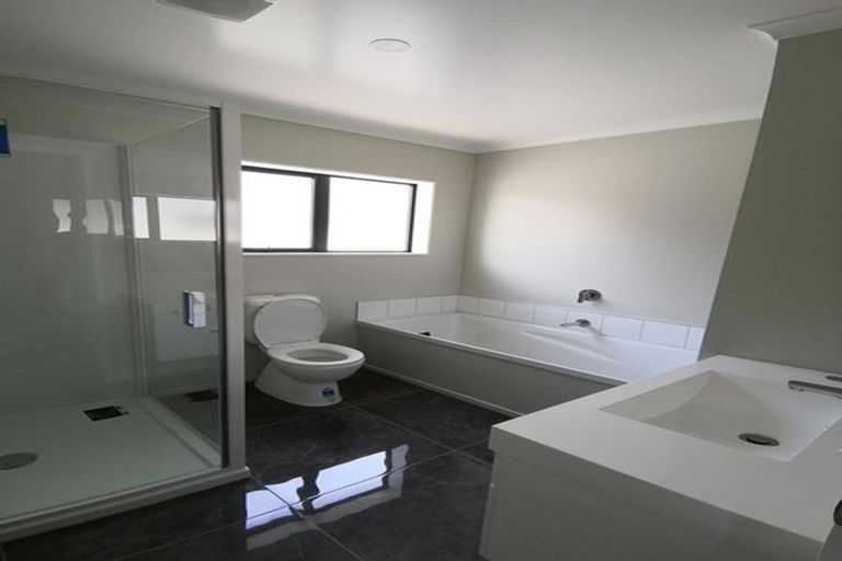 Photo of property in 69 Melksham Drive, Churton Park, Wellington, 6037