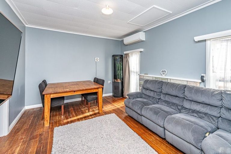 Photo of property in 53 Thatcher Street, Castlecliff, Whanganui, 4501