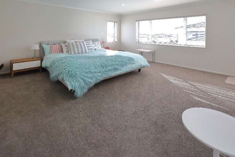 Photo of property in 58 Bayvista Drive, Karaka, Papakura, 2113