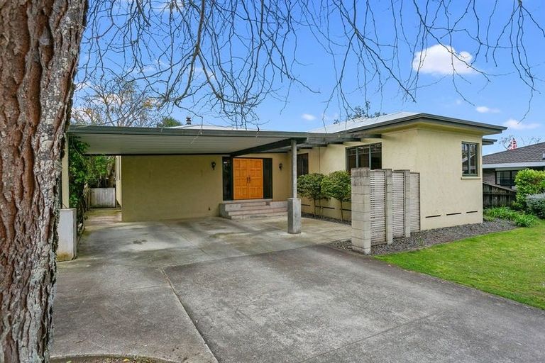 Photo of property in 18 Queen Street, Cambridge, 3434