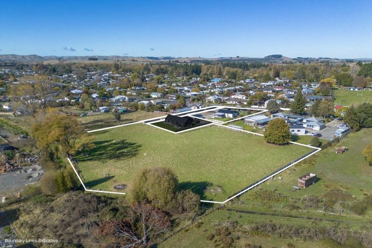 Photo of property in 14 Victoria Street, Waipawa, 4210