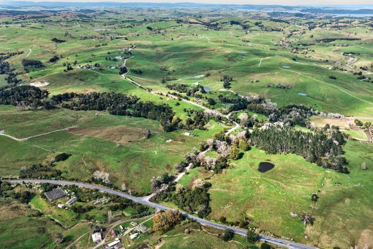 Photo of property in 42 Ford Road, Paparoa, Maungaturoto, 0583