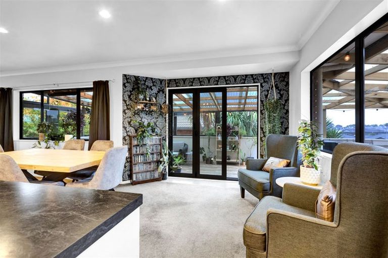 Photo of property in 1b Silvan Place, Bell Block, New Plymouth, 4312