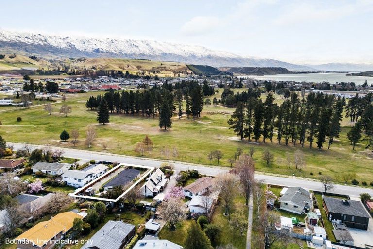 Photo of property in 82 Neplusultra Street, Cromwell, 9310