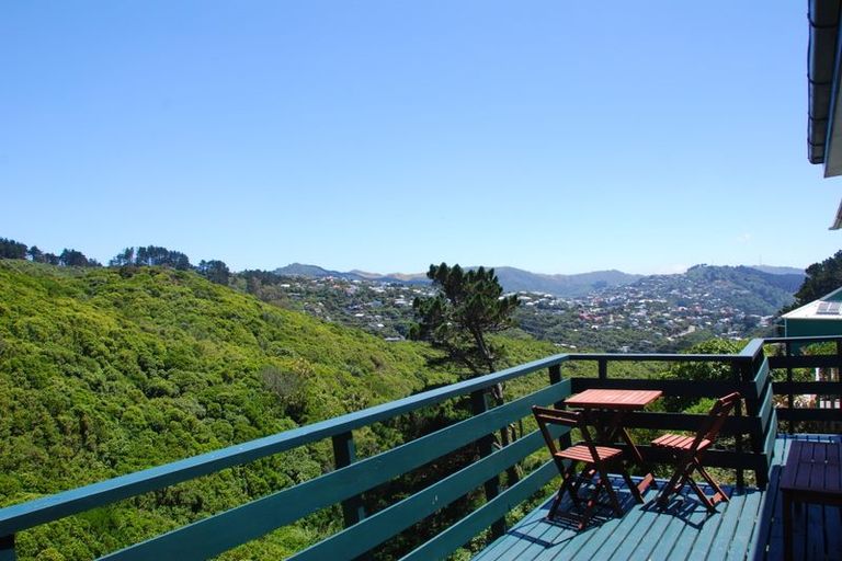 Photo of property in 94 Karepa Street, Brooklyn, Wellington, 6021