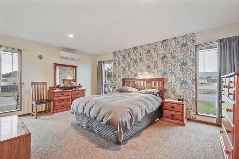 Photo of property in 1 Busby Place, Kaiapoi, 7630