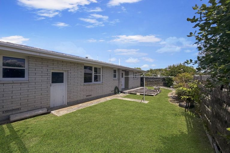 Photo of property in 75-77 Buick Crescent, Awapuni, Palmerston North, 4412