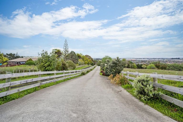 Photo of property in 41b Gracechurch Drive, Flat Bush, Auckland, 2016