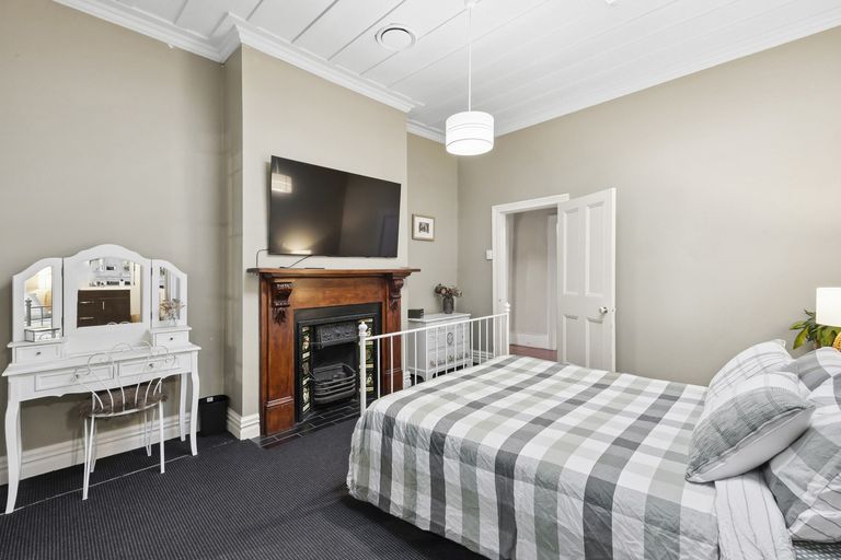 Photo of property in 19 Middleton Road, Kew, Dunedin, 9012