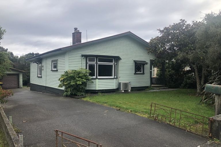 Photo of property in 215 Sewell Street, Hokitika, 7810