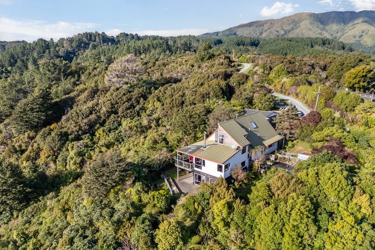 Photo of property in 1154e State Highway 2, Te Marua, Upper Hutt, 5018