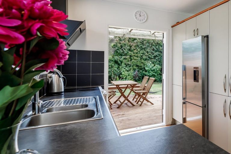 Photo of property in 13 Matapouri Road, Mangere Bridge, Auckland, 2022