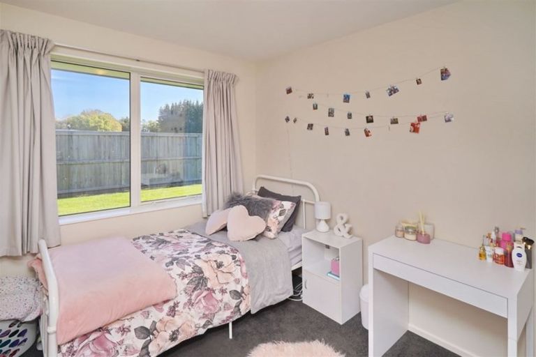 Photo of property in 25 Peak Crescent, Kaiapoi, 7630