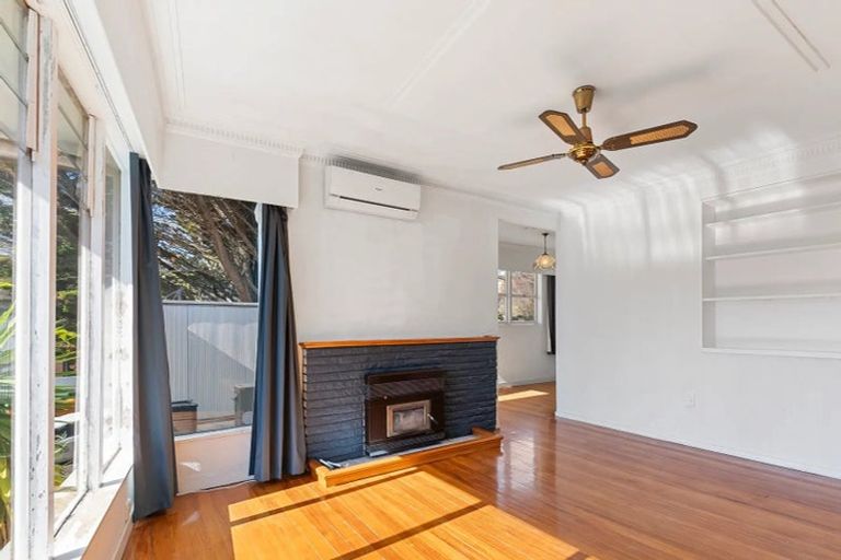 Photo of property in 83 Matipo Road, Mairangi Bay, Auckland, 0630