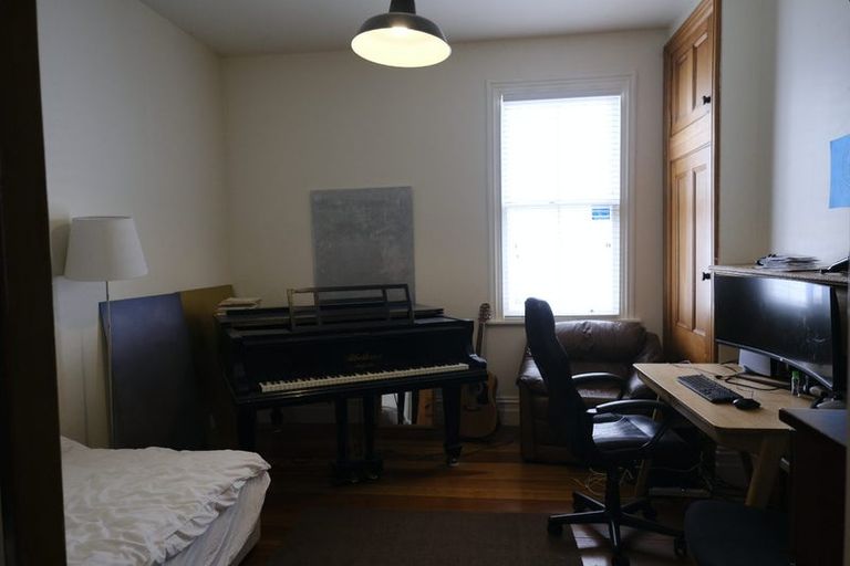 Photo of property in 27 Bidwill Street, Mount Cook, Wellington, 6021