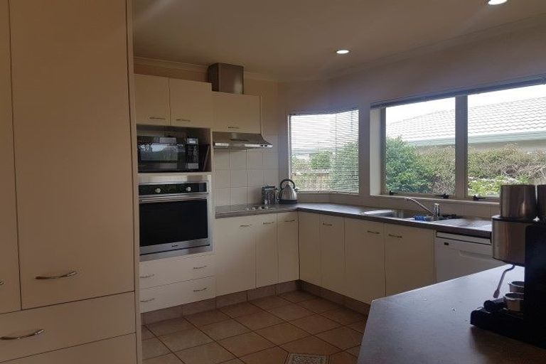 Photo of property in 43 Santa Monica Drive, Papamoa Beach, Papamoa, 3118