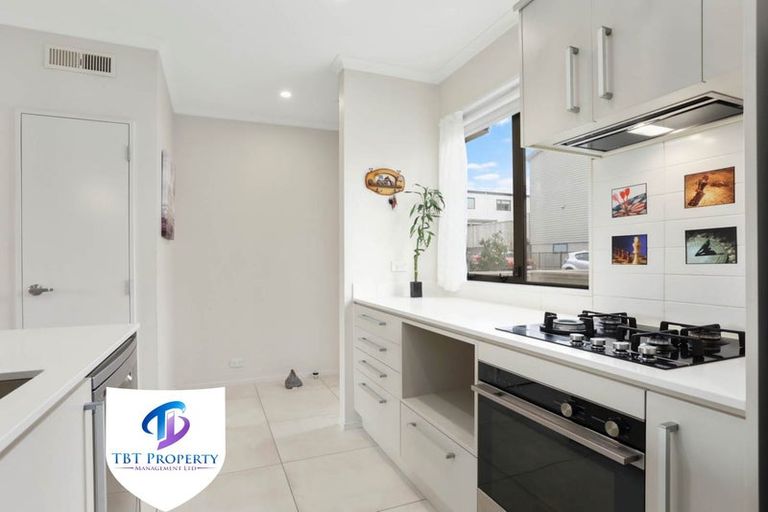 Photo of property in 14 Kamana Road, Flat Bush, Auckland, 2019