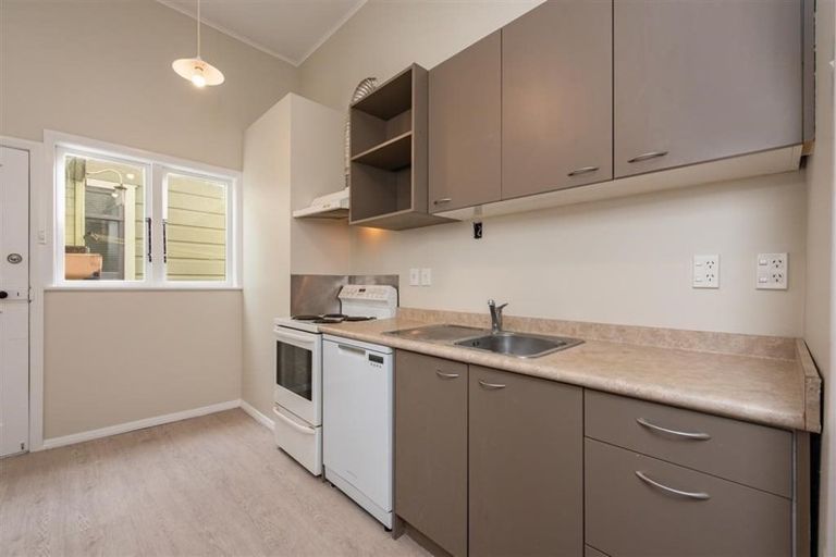 Photo of property in 25 Rintoul Street, Westport, 7825