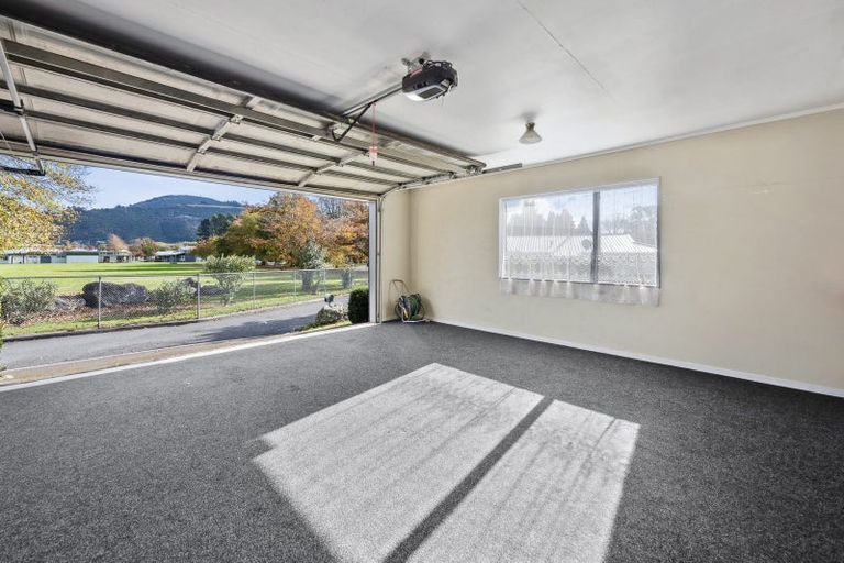 Photo of property in 56a Aquarius Drive, Kawaha Point, Rotorua, 3010