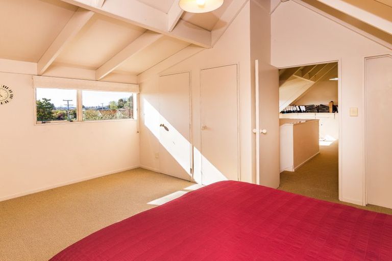Photo of property in 2/65 Chesham Avenue, Waipahihi, Taupo, 3330