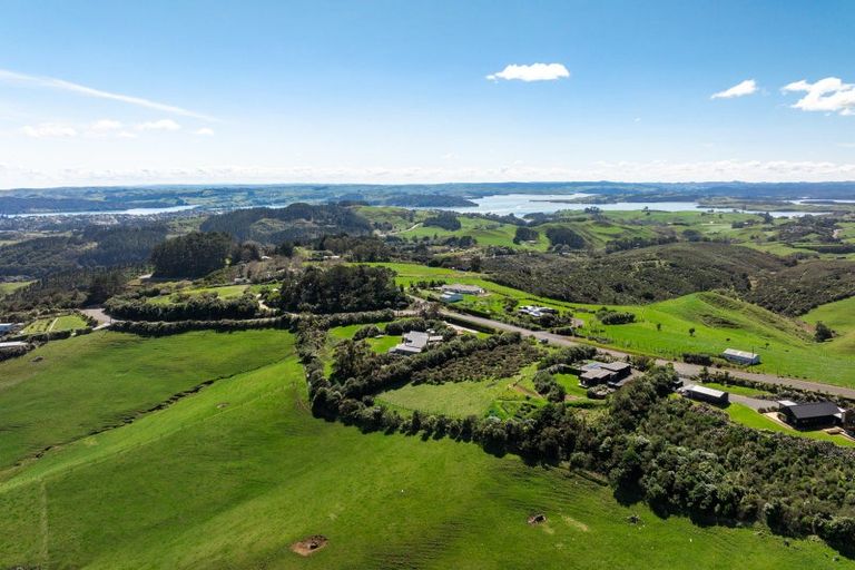 Photo of property in 176 Maungatawhiri Road, Raglan, 3295