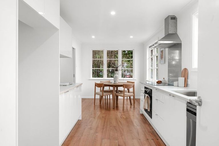 Photo of property in 56 Alfred Street, Fairfield, Hamilton, 3214