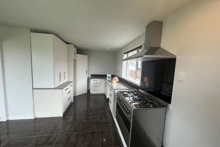 Photo of property in 82 Carisbrooke Street, Aranui, Christchurch, 8061