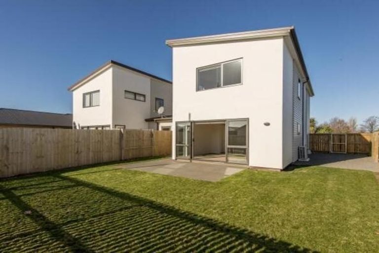 Photo of property in 12 Torbeg Lane, Broomfield, Christchurch, 8042