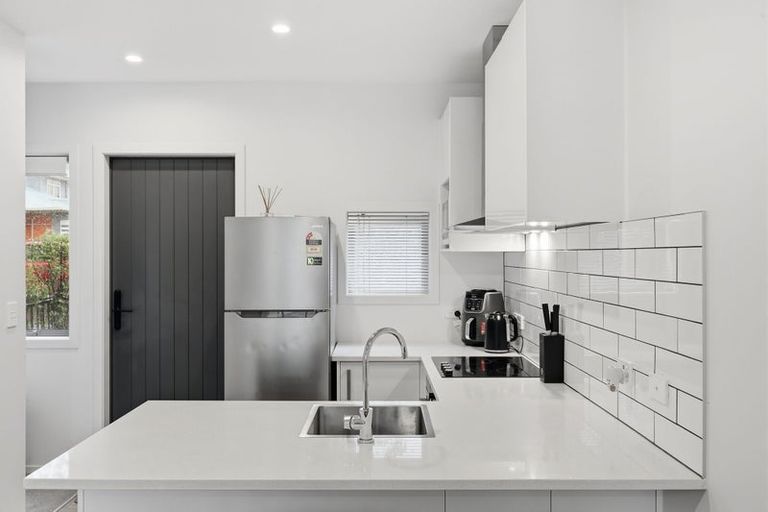Photo of property in 5/694 Whangaparaoa Road, Stanmore Bay, Whangaparaoa, 0932