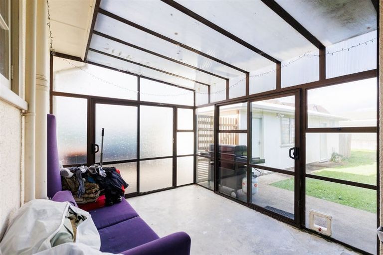 Photo of property in 18 Milton Street, Roslyn, Palmerston North, 4414