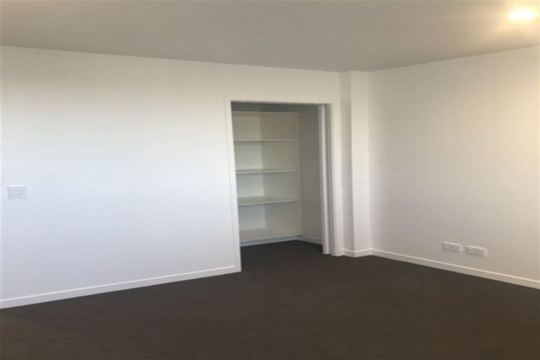 Photo of property in 12/167 Hobsonville Point Road, Hobsonville, Auckland, 0616