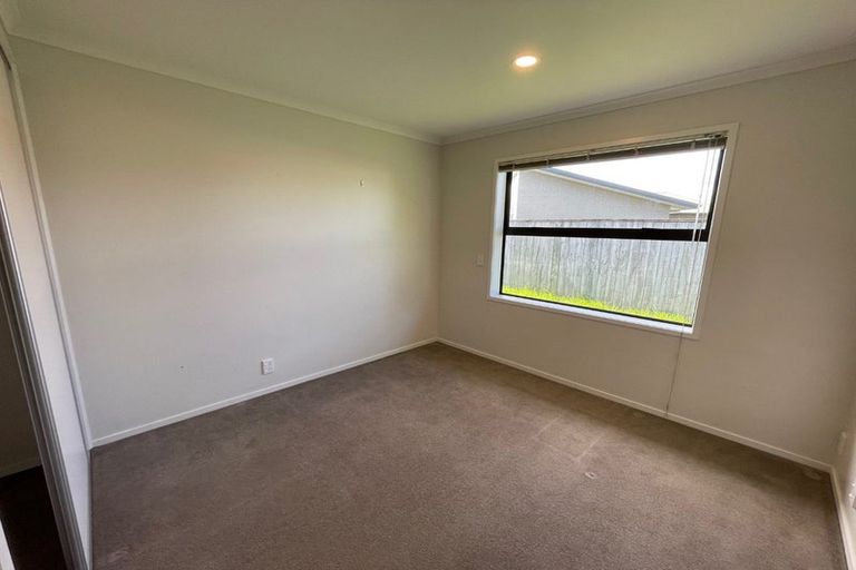 Photo of property in 63 Pyle Road West, One Tree Point, 0118