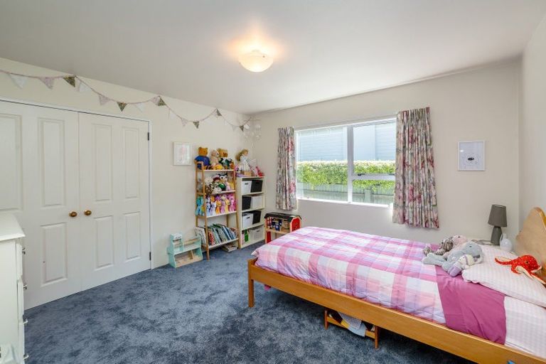 Photo of property in 15 Wood Street, Greytown, 5712