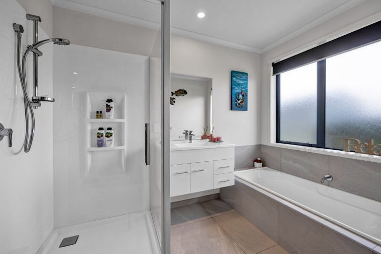 Photo of property in 472 Turuturu Road, Hawera, 4674