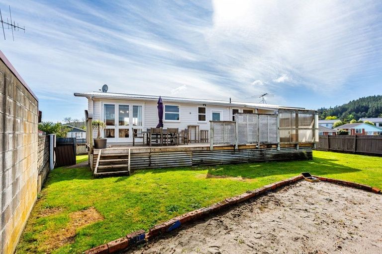 Photo of property in 118 Clouston Park Road, Clouston Park, Upper Hutt, 5018
