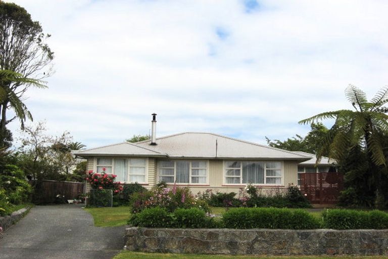 Photo of property in 52a Peel Street, Westport, 7825