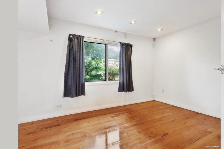 Photo of property in 46a Eskdale Road, Birkdale, Auckland, 0626