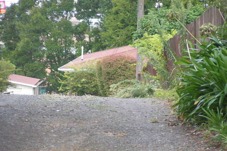 Photo of property in 26 Lyttelton Avenue, Forrest Hill, Auckland, 0620